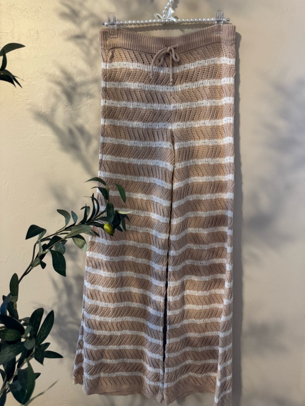 aerie Beige and White Open-Knit Barrel-Leg Pants